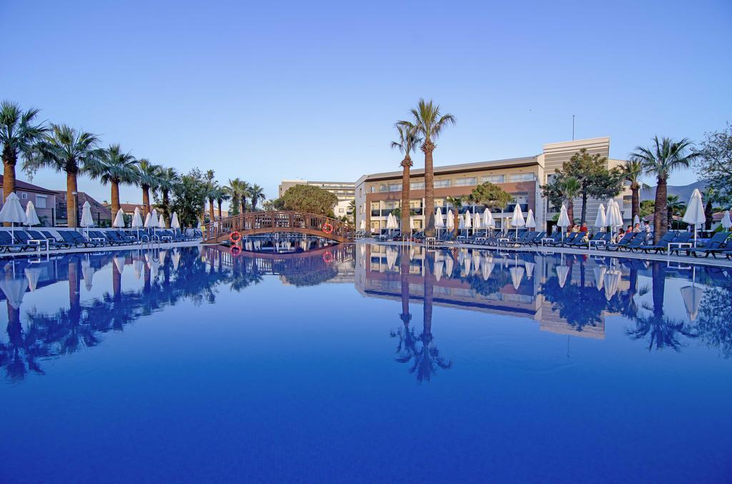 Palm Wings Kusadasi Beach Resort&Spa Exterior foto